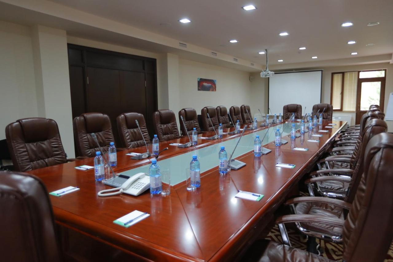 Aghveran Ararat Resort Hotel Arzakan Ngoại thất bức ảnh
