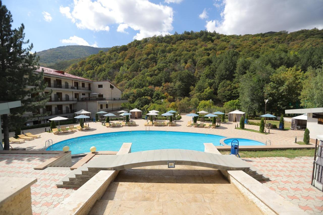 Aghveran Ararat Resort Hotel Arzakan Ngoại thất bức ảnh